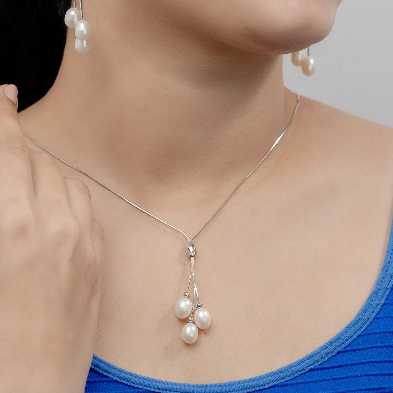 Tarini Necklace Set