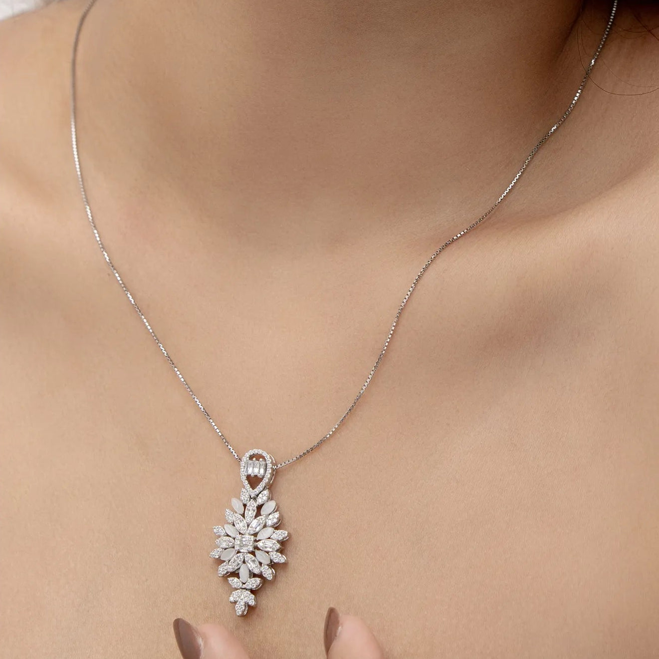 Ravani Pendant Set