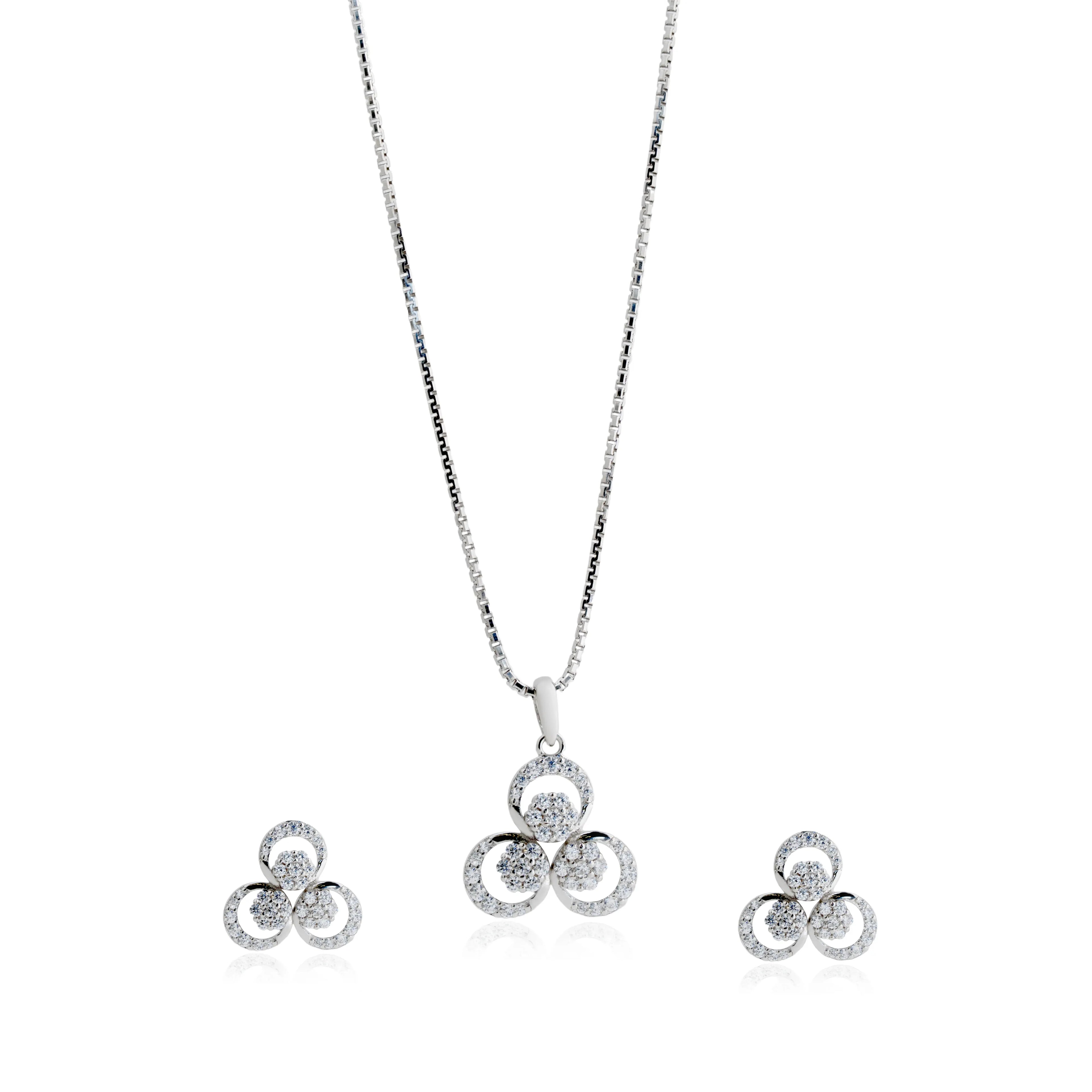 Varnika  Pendant Set