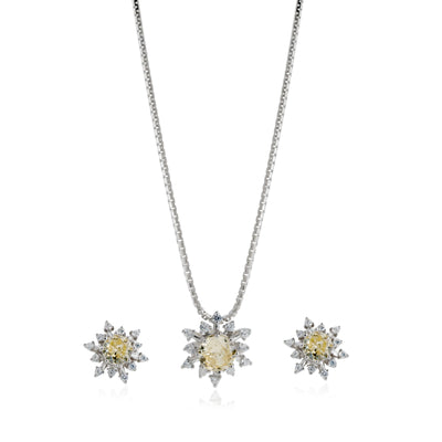 Shriaa Pendant Set