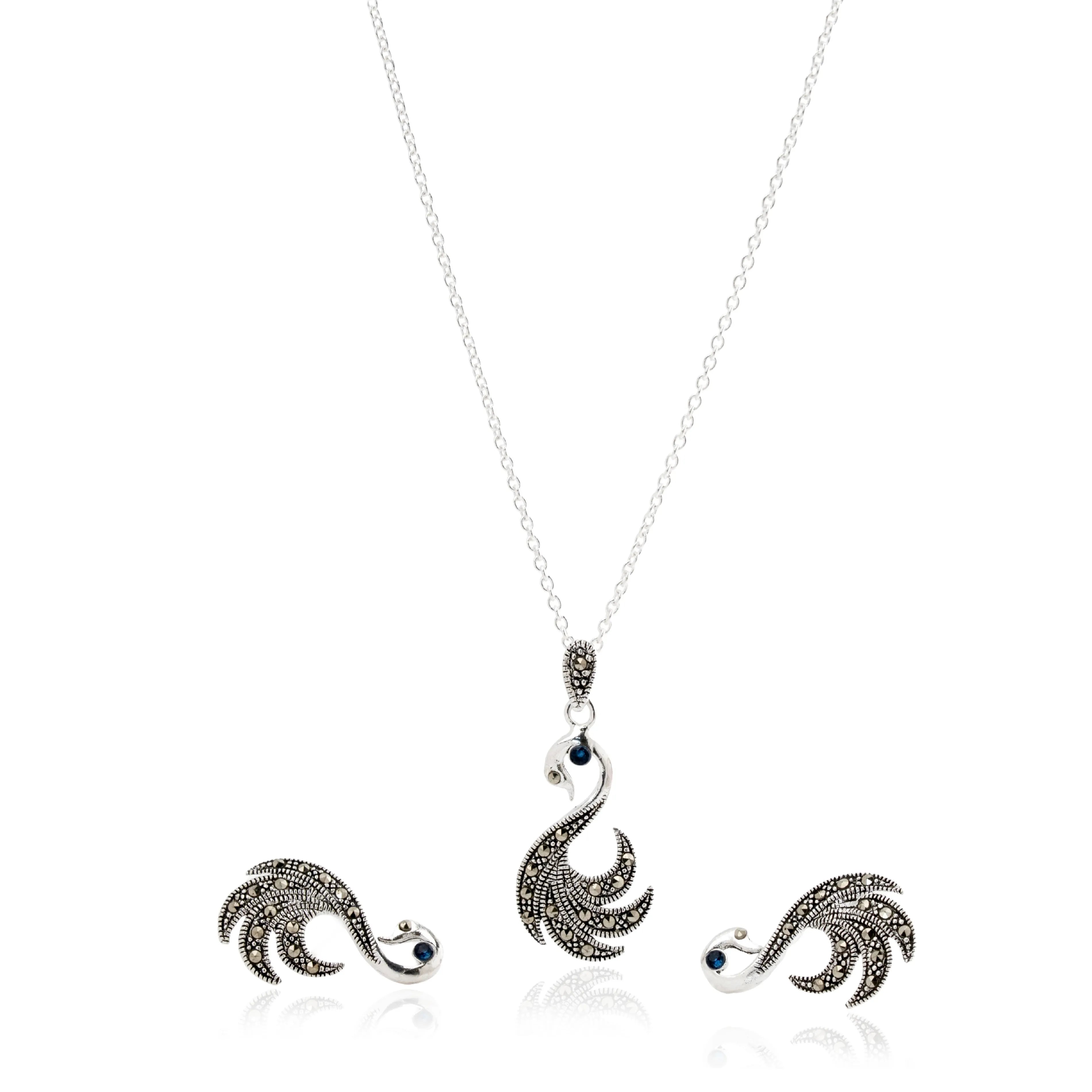MotiVeda  Pendant Set