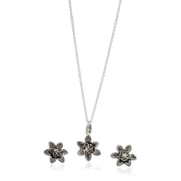 Saubhagini  Pendant Set
