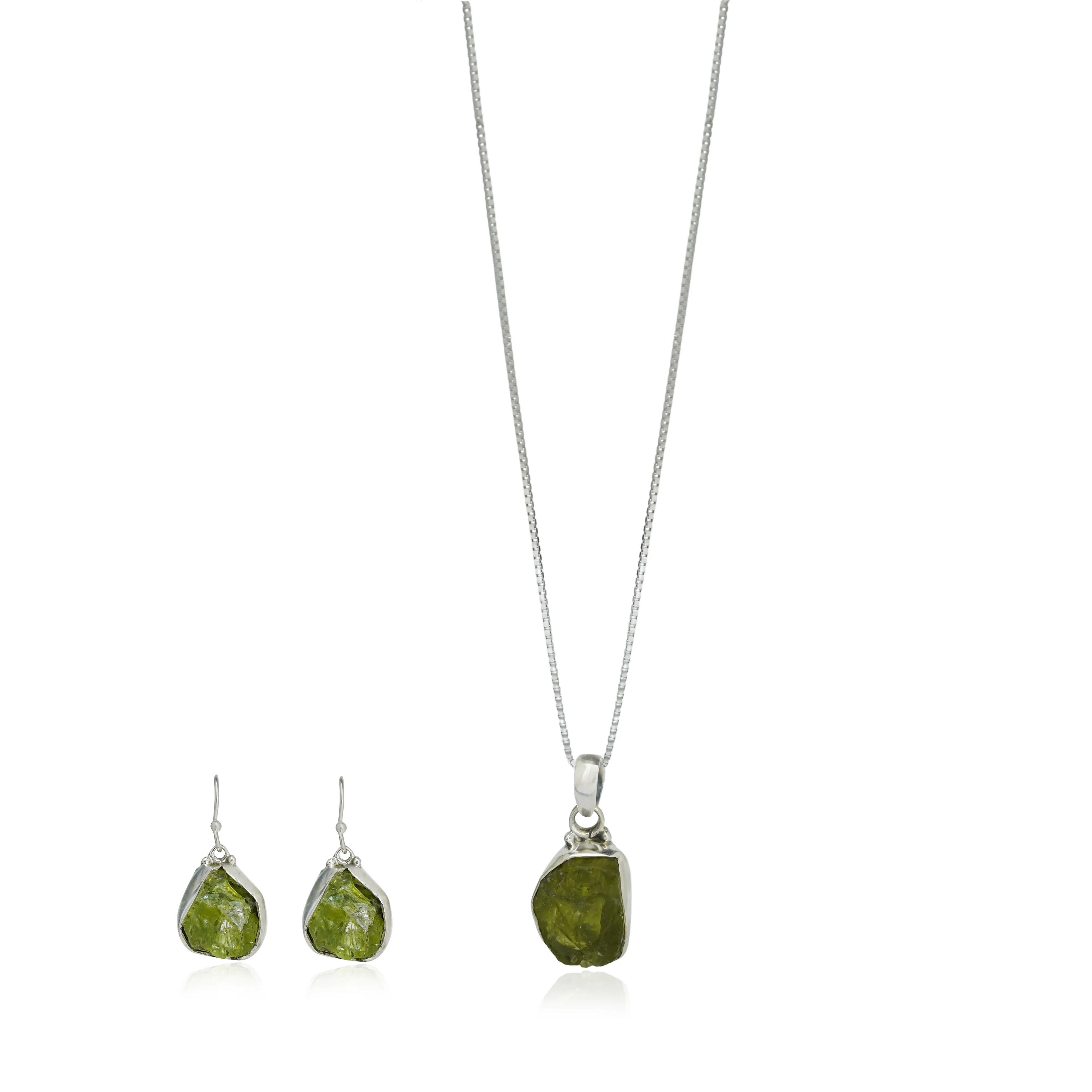 Rupmalya  Pendant Set