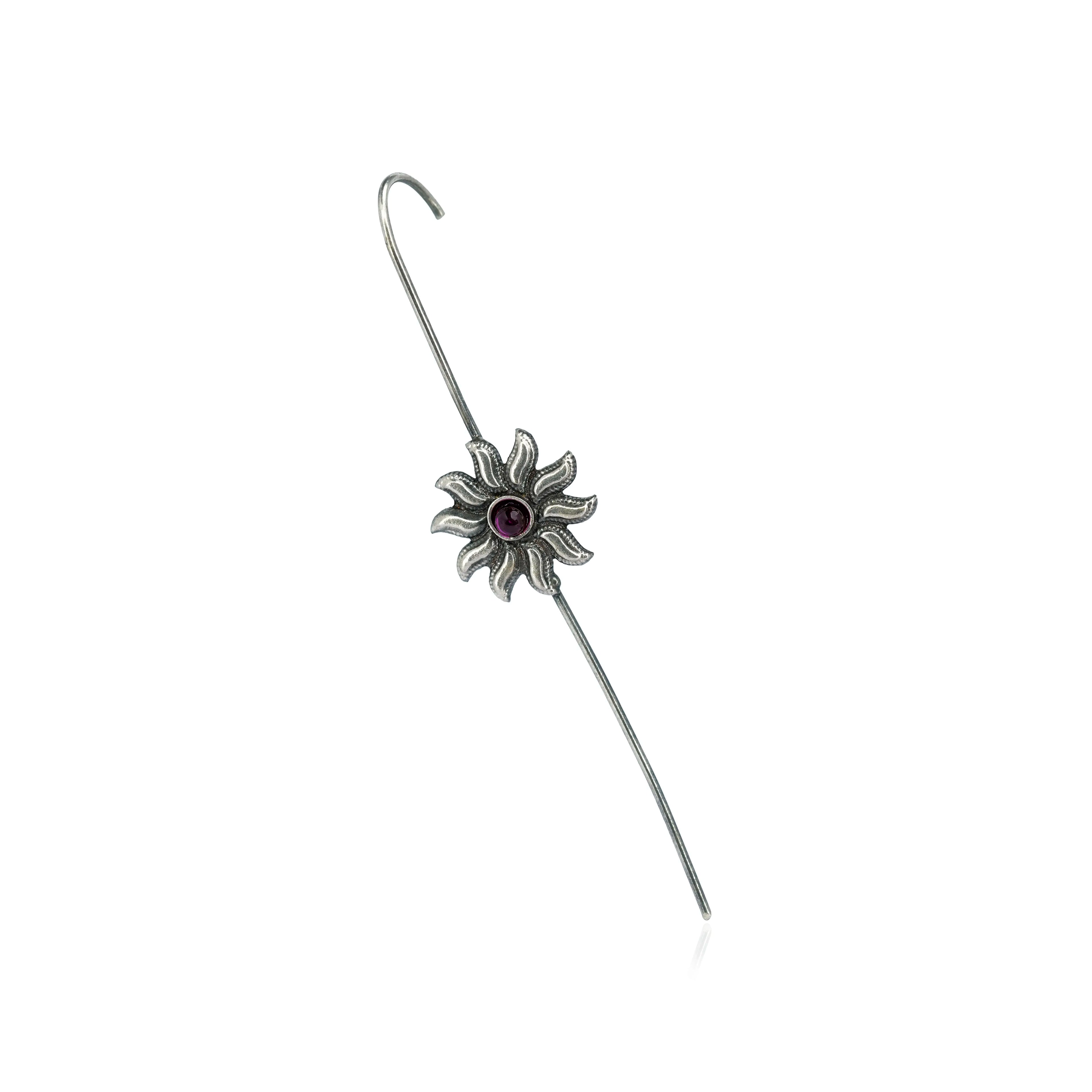 Nirmayaa Earcuff
