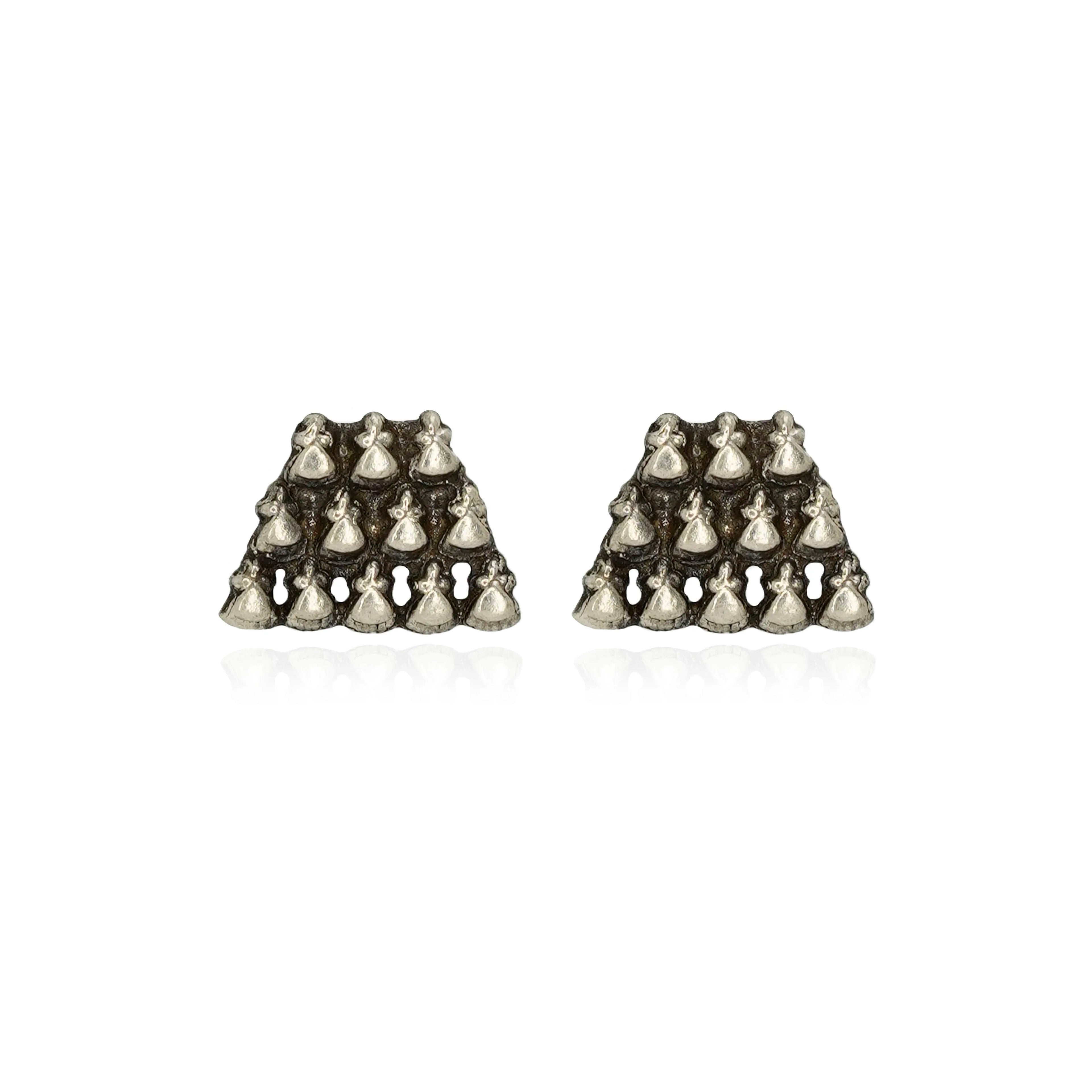 Kanthraa  Earrings