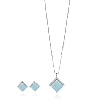 Tarunima Chain And Pendant Set