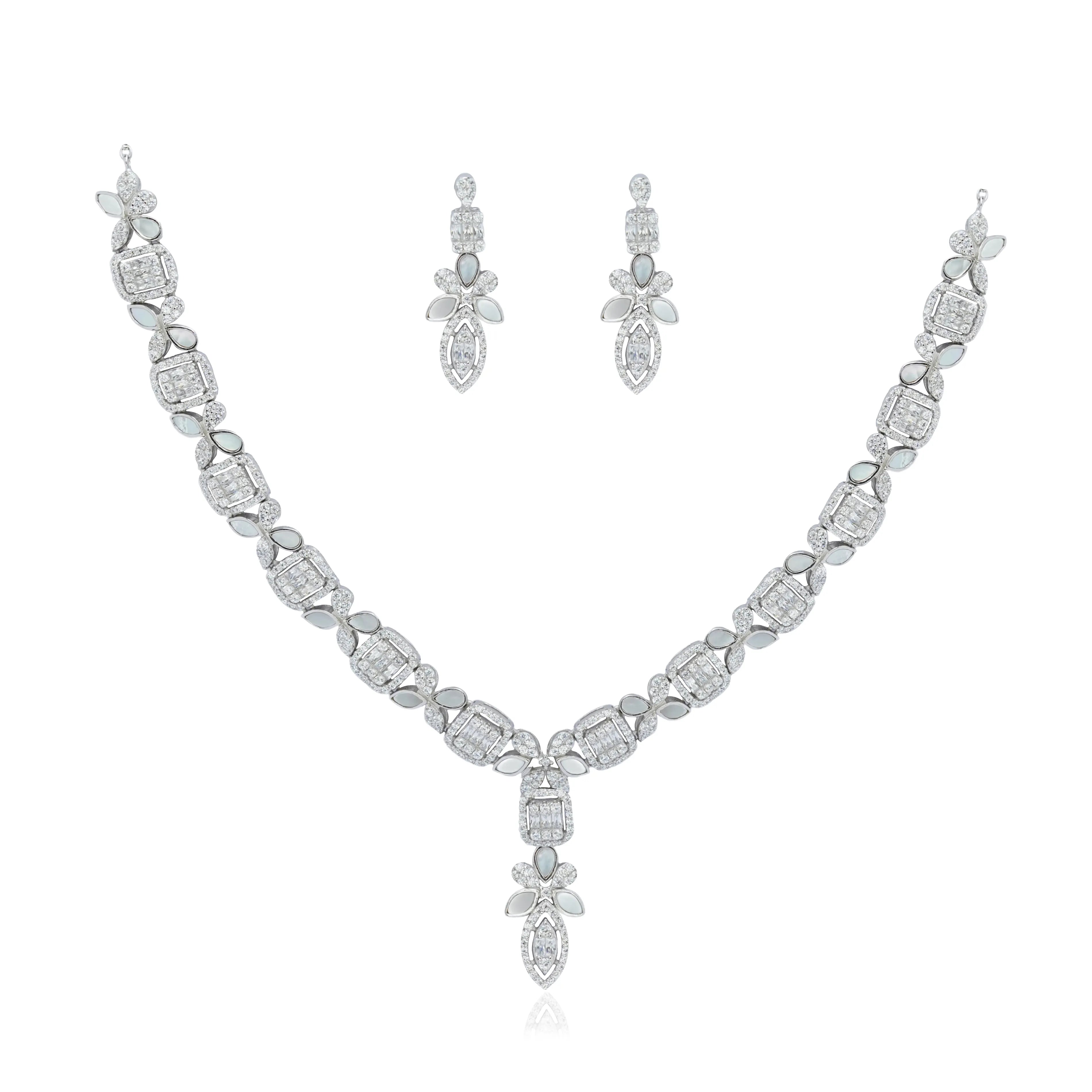 Divyara Necklace Set