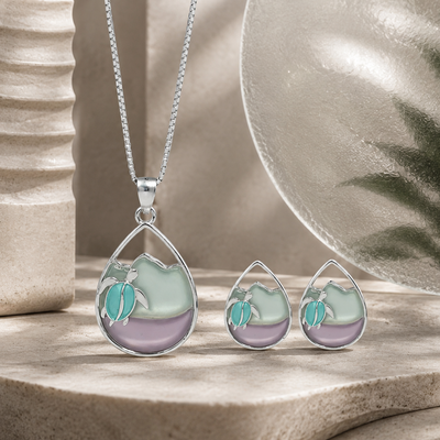 Tarangini Pendant Set