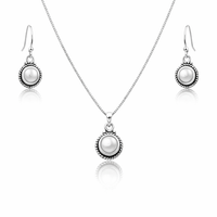 Gavkari  Pendant Set