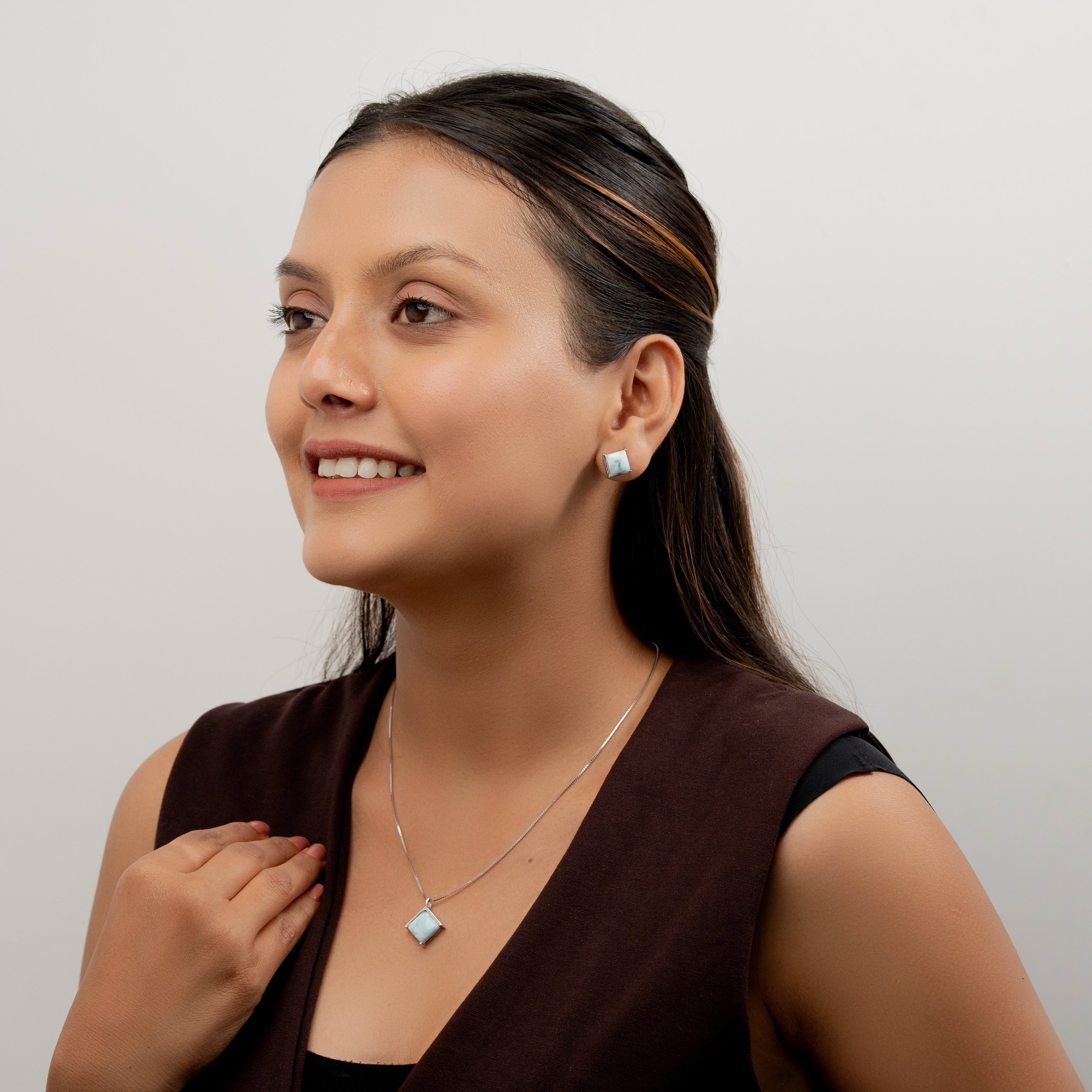 Tarunima Necklace Set