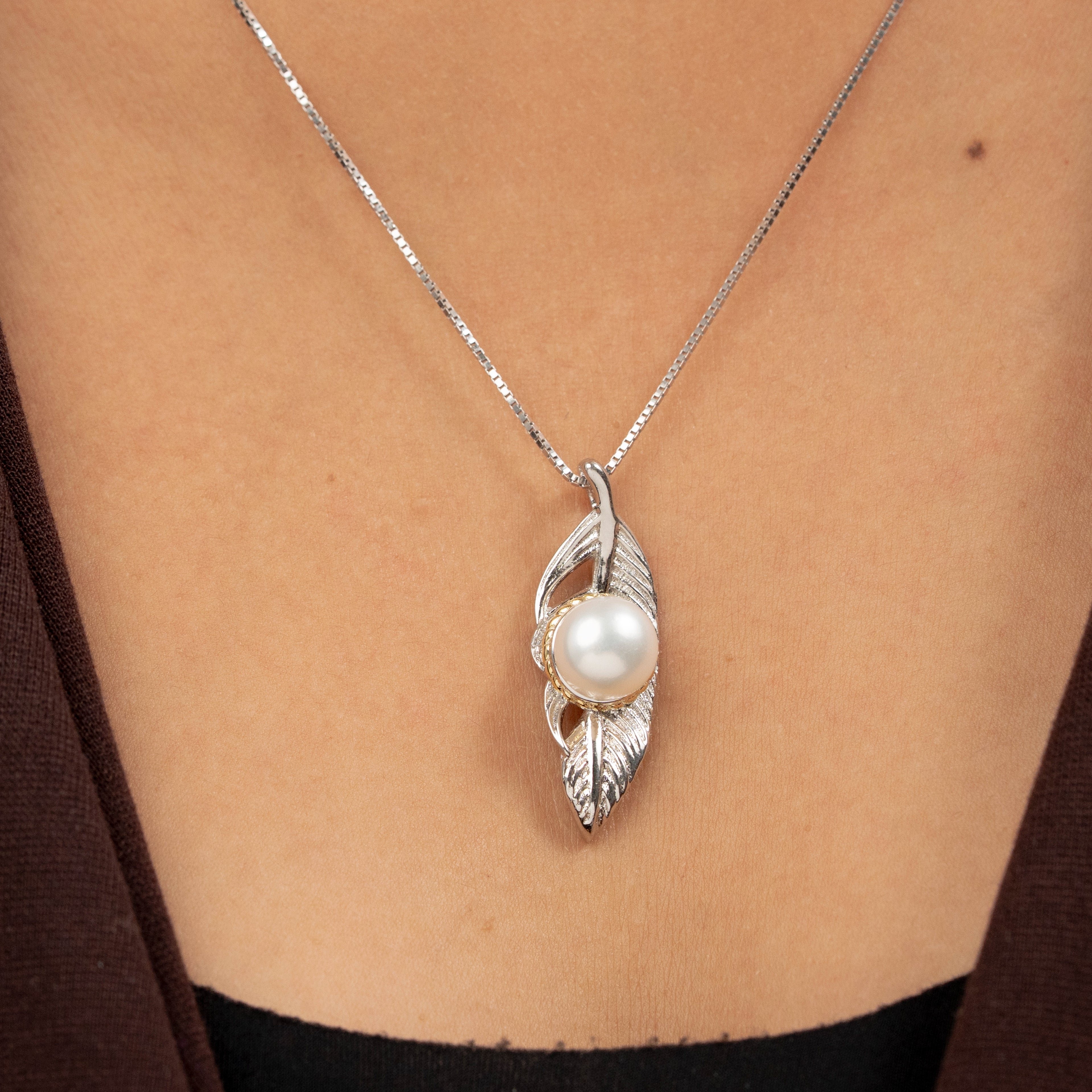 Aavya  Pendant Set