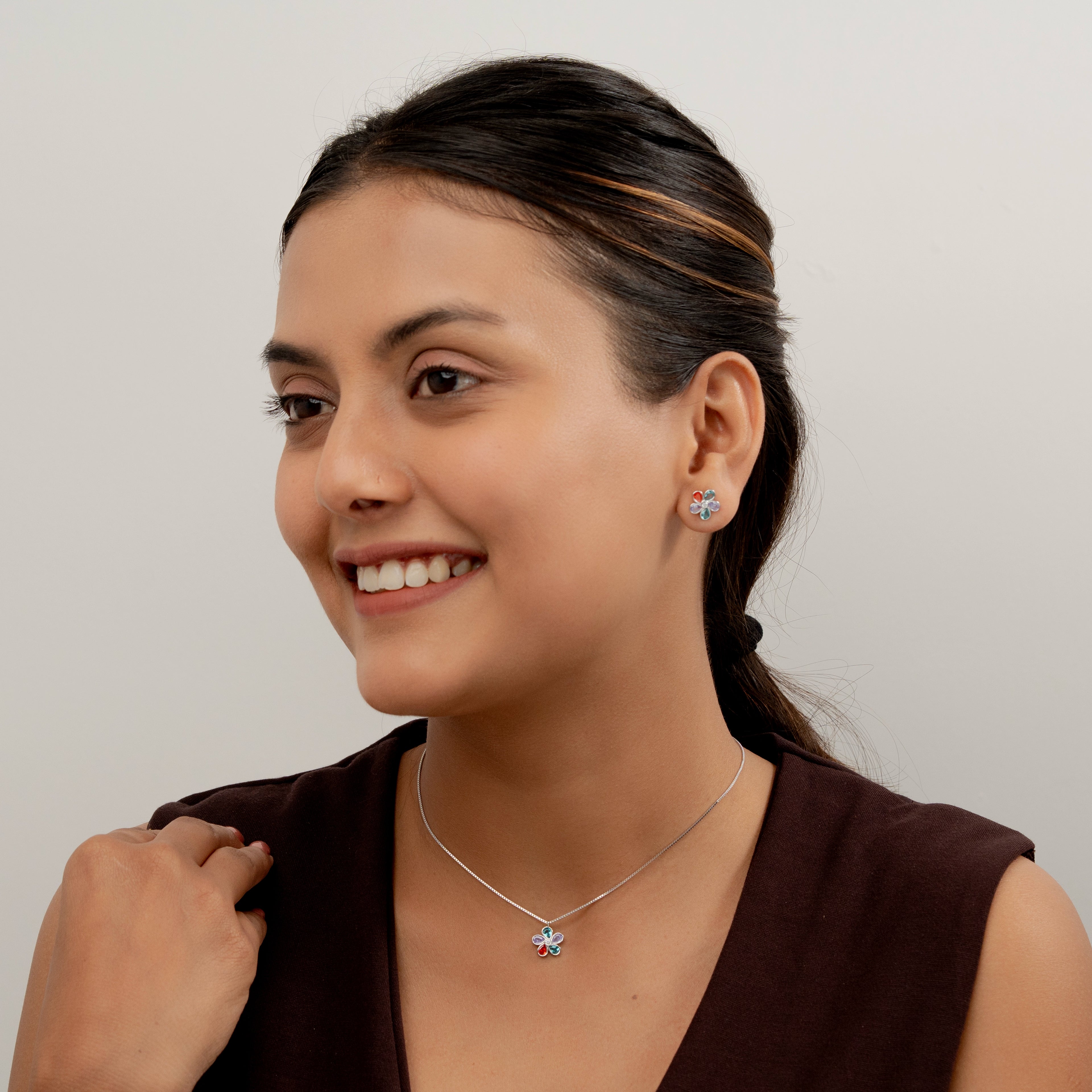 Pavnika Necklace Set