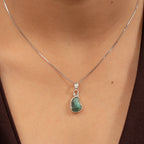 Sajniyaa Chain And Pendant Set