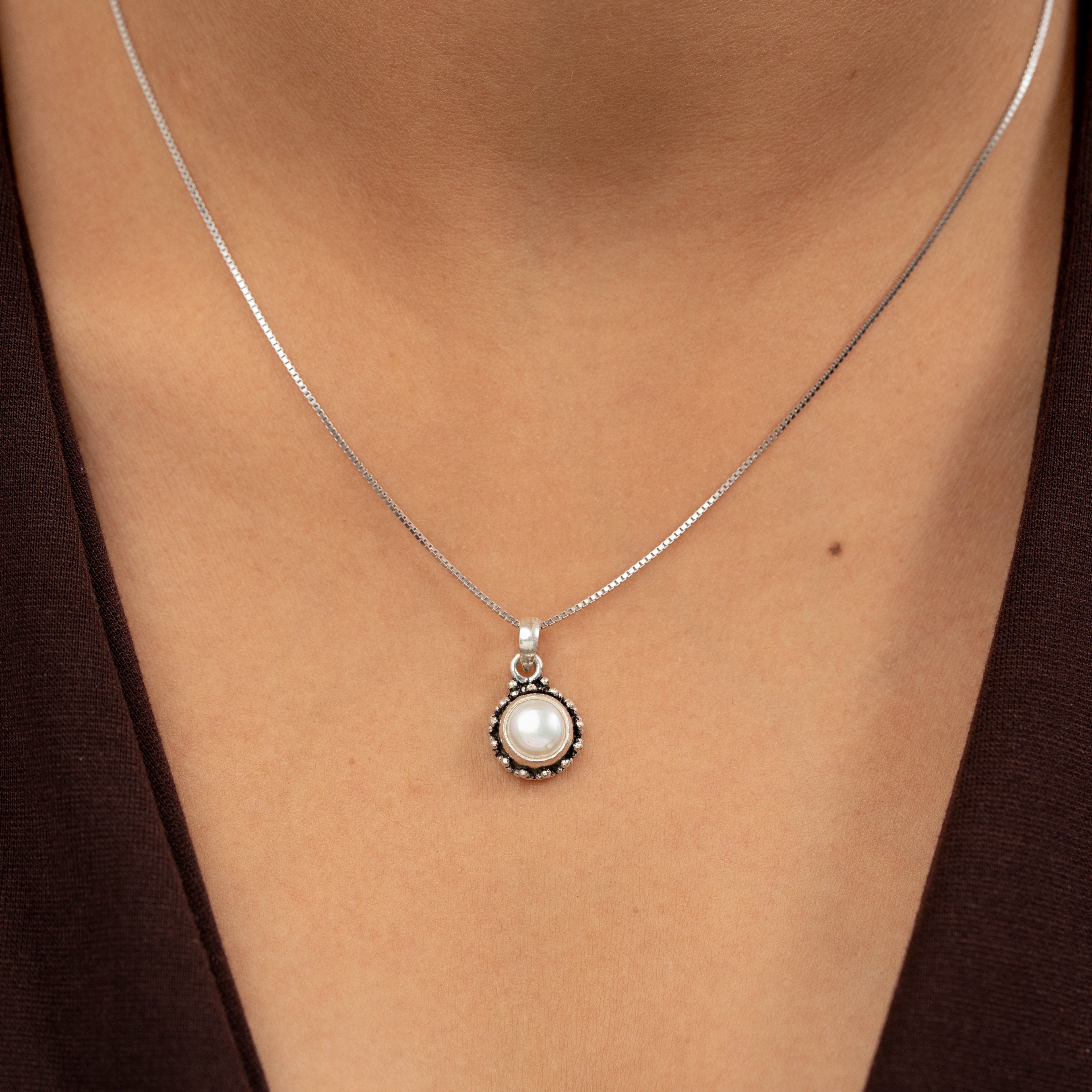 Shonikaara Chain And Pendant Set