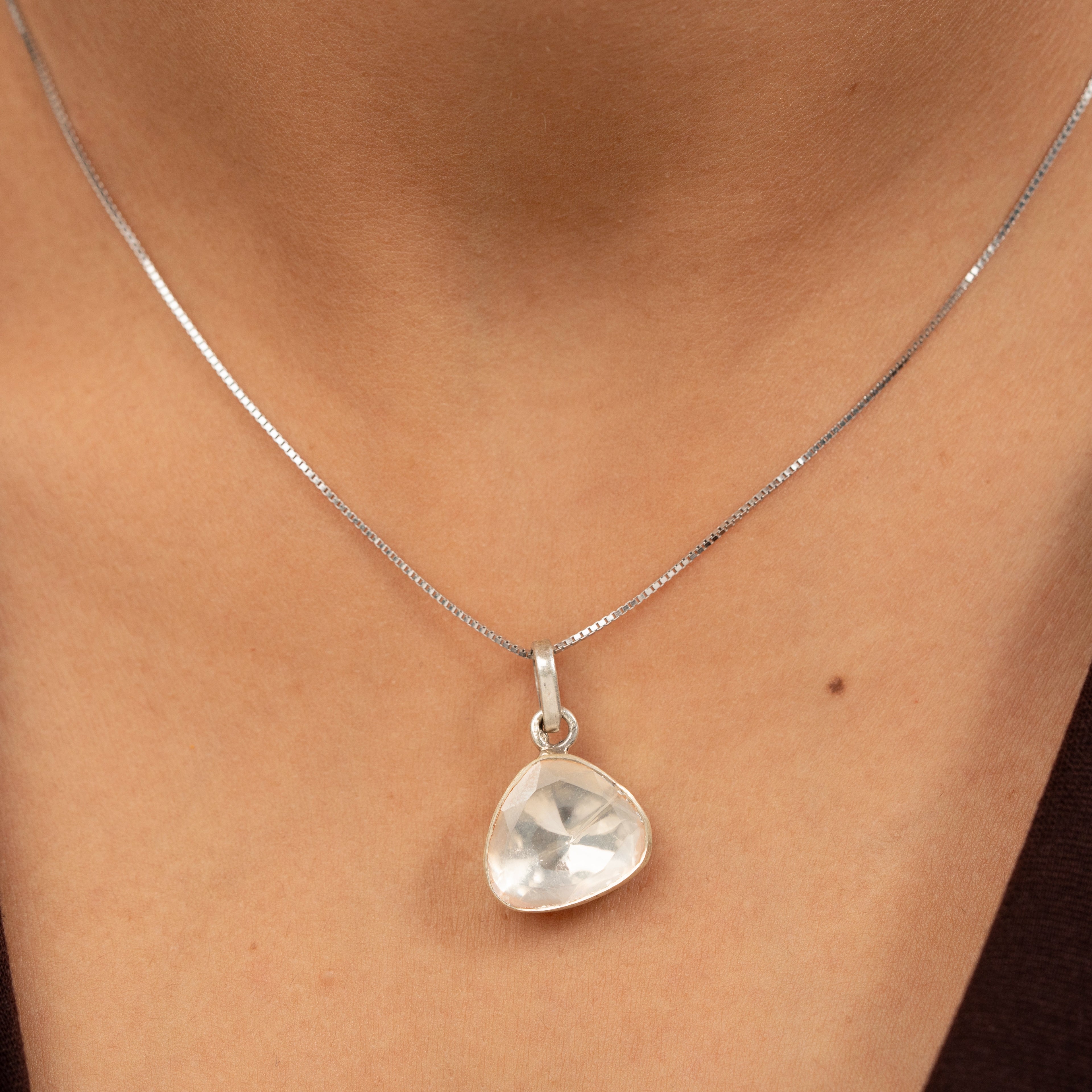 Kanthika Pendant Set