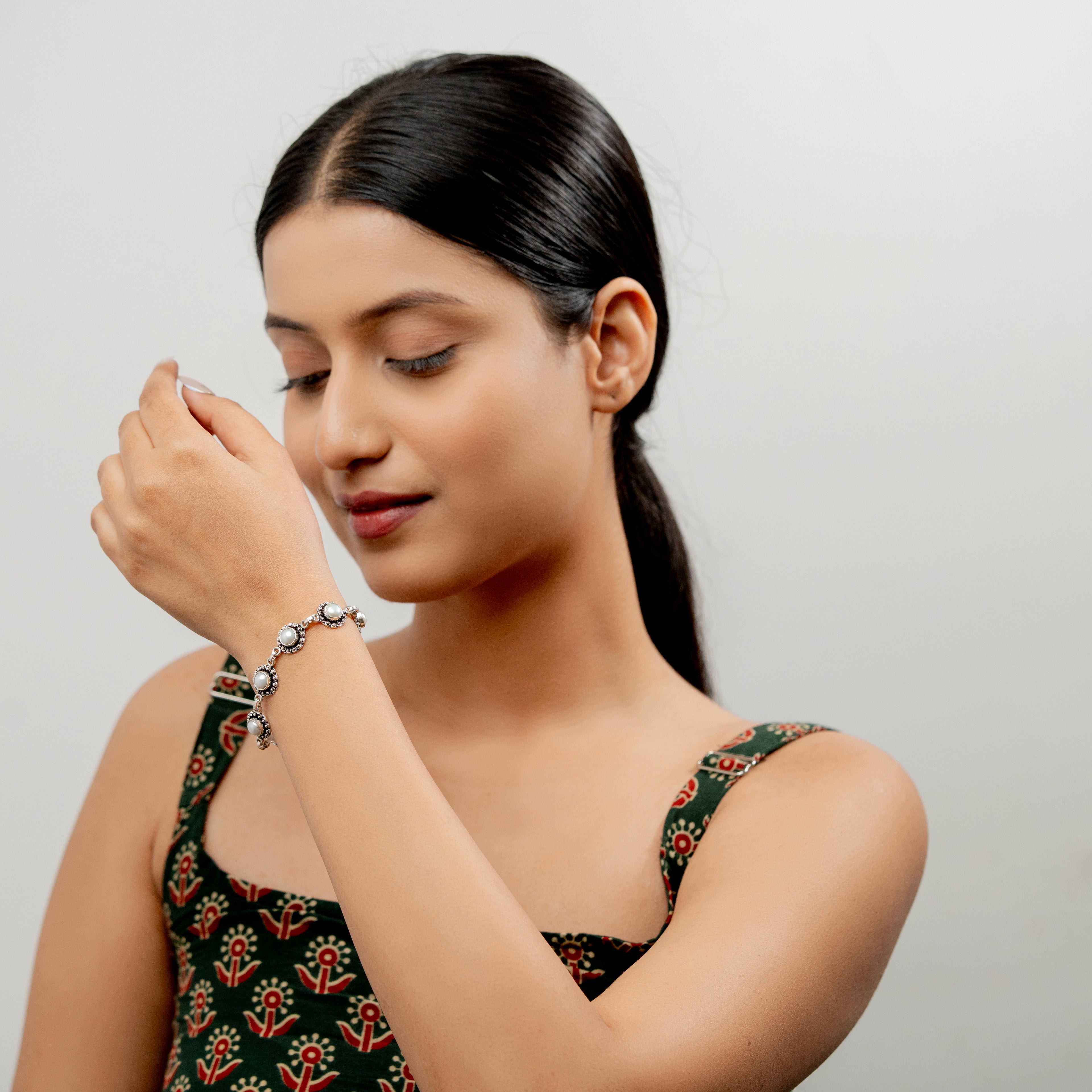 Ratnaja Bracelet