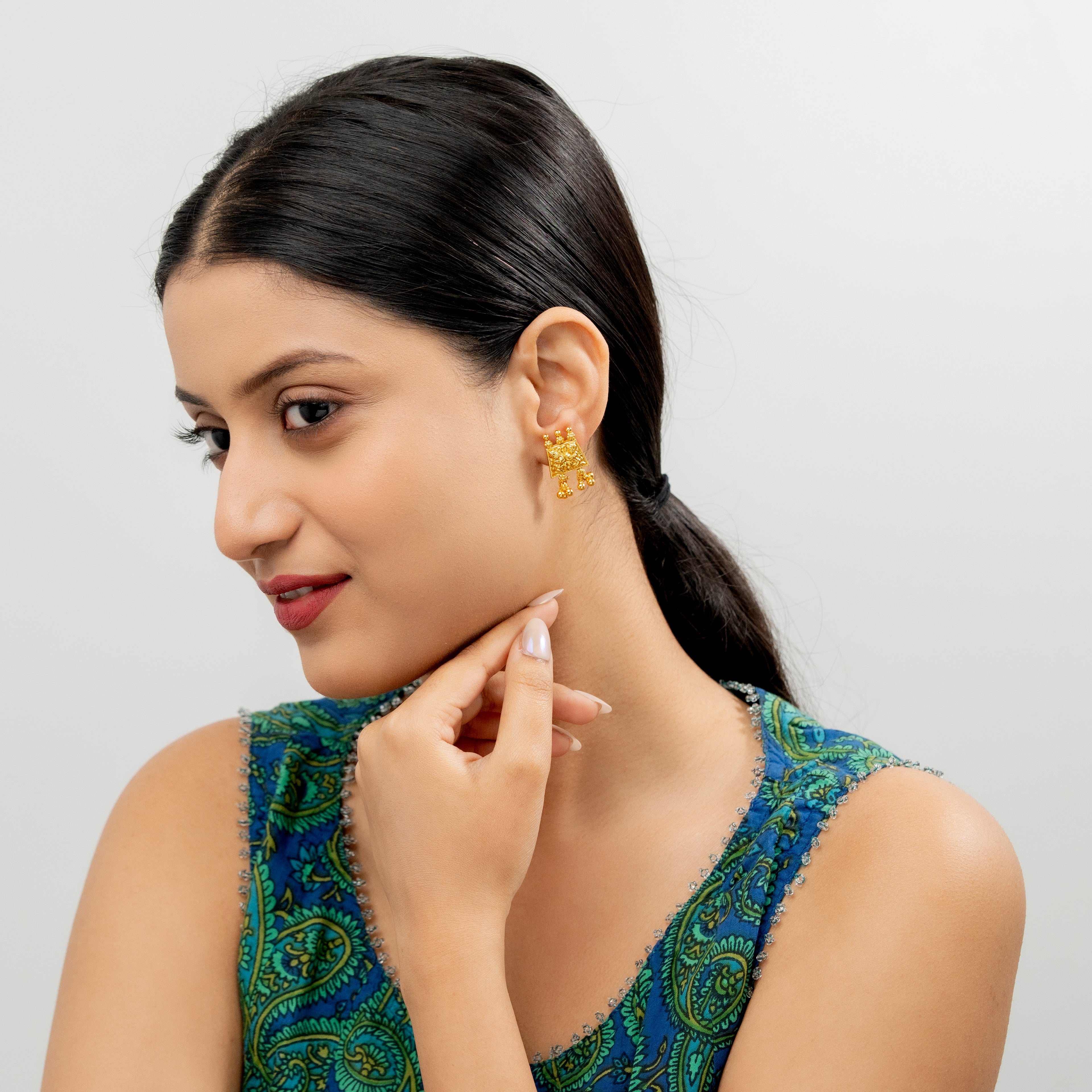 Mrunali  Earrings
