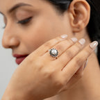 Evara Ring
