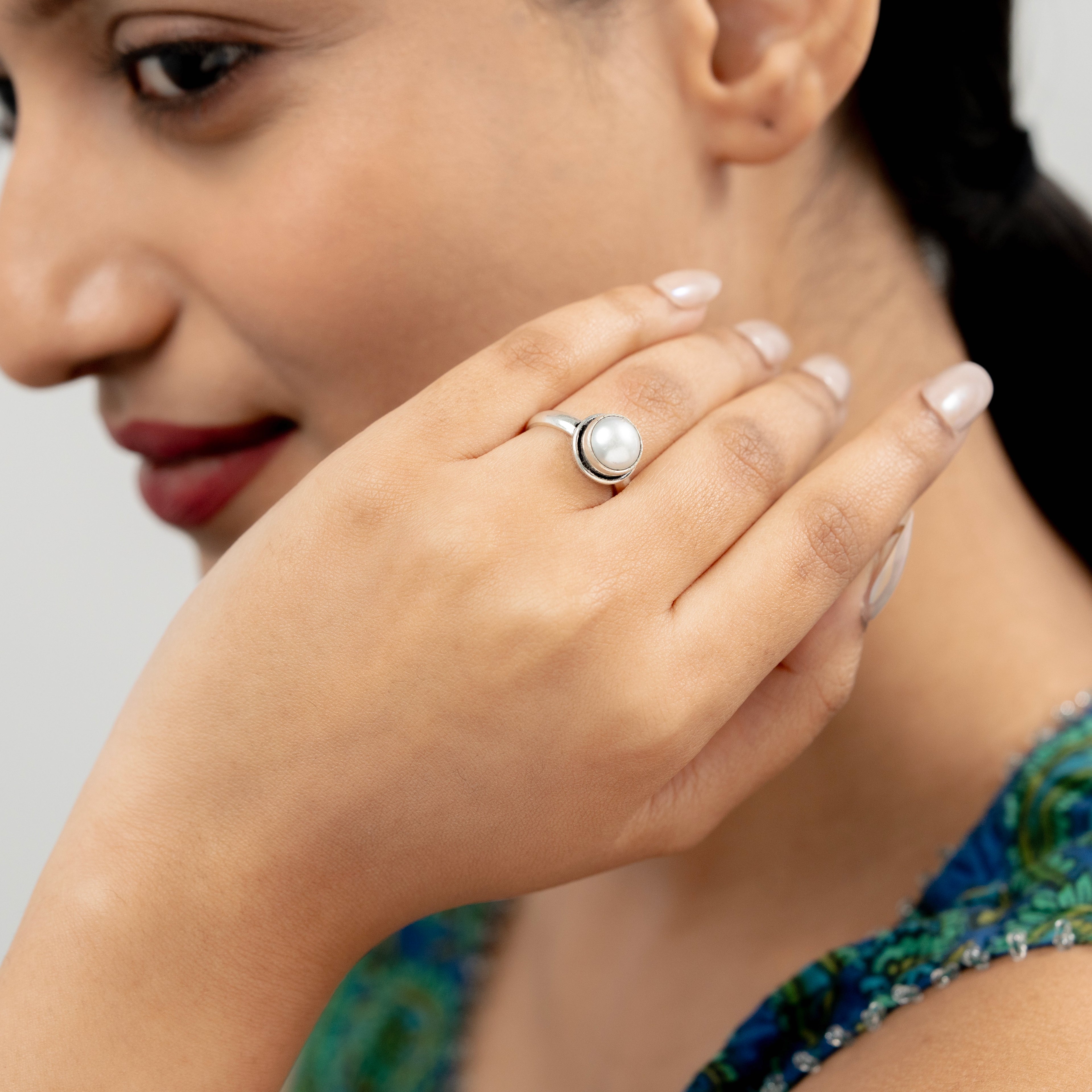 Motiya Ring