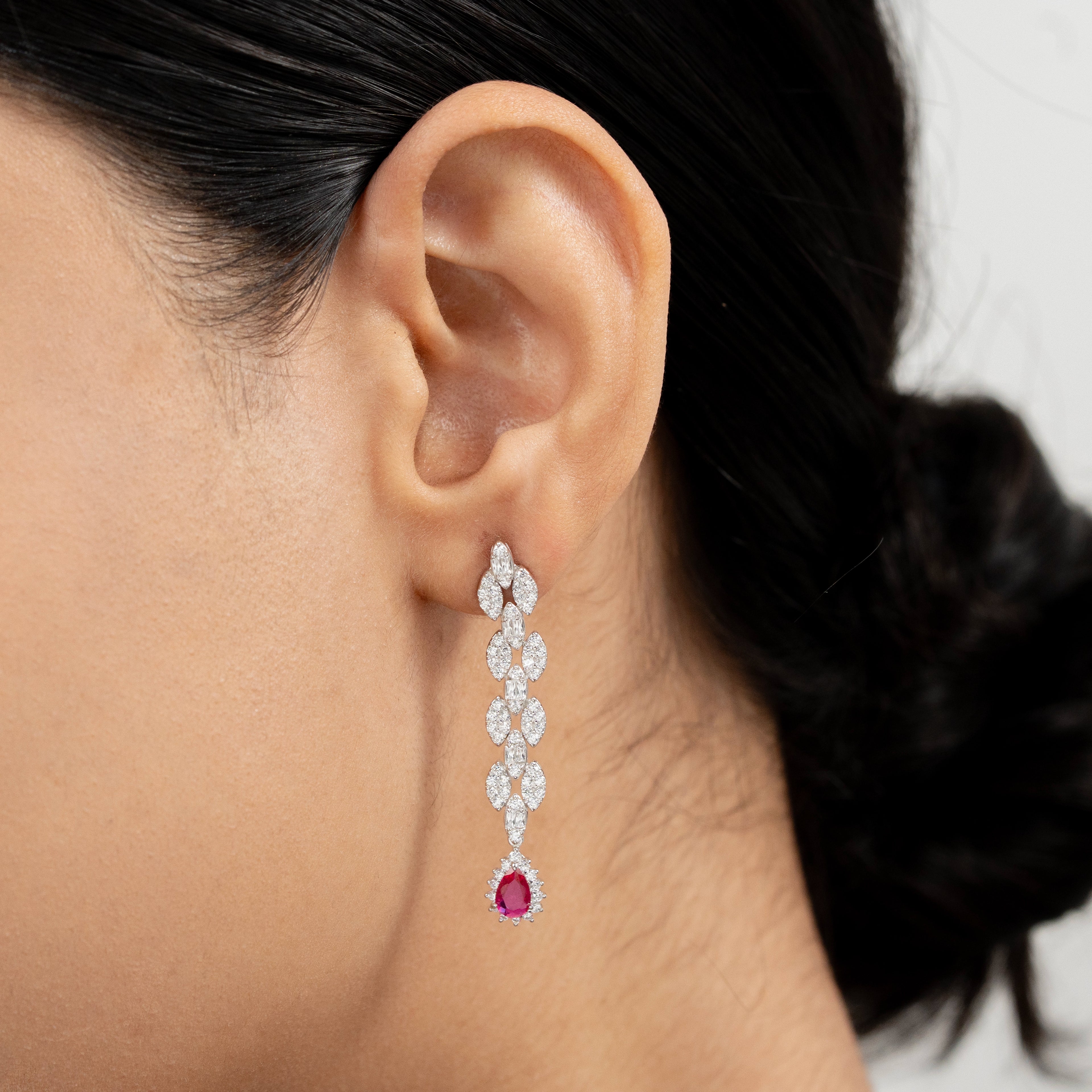 Pravaraa Necklace Set