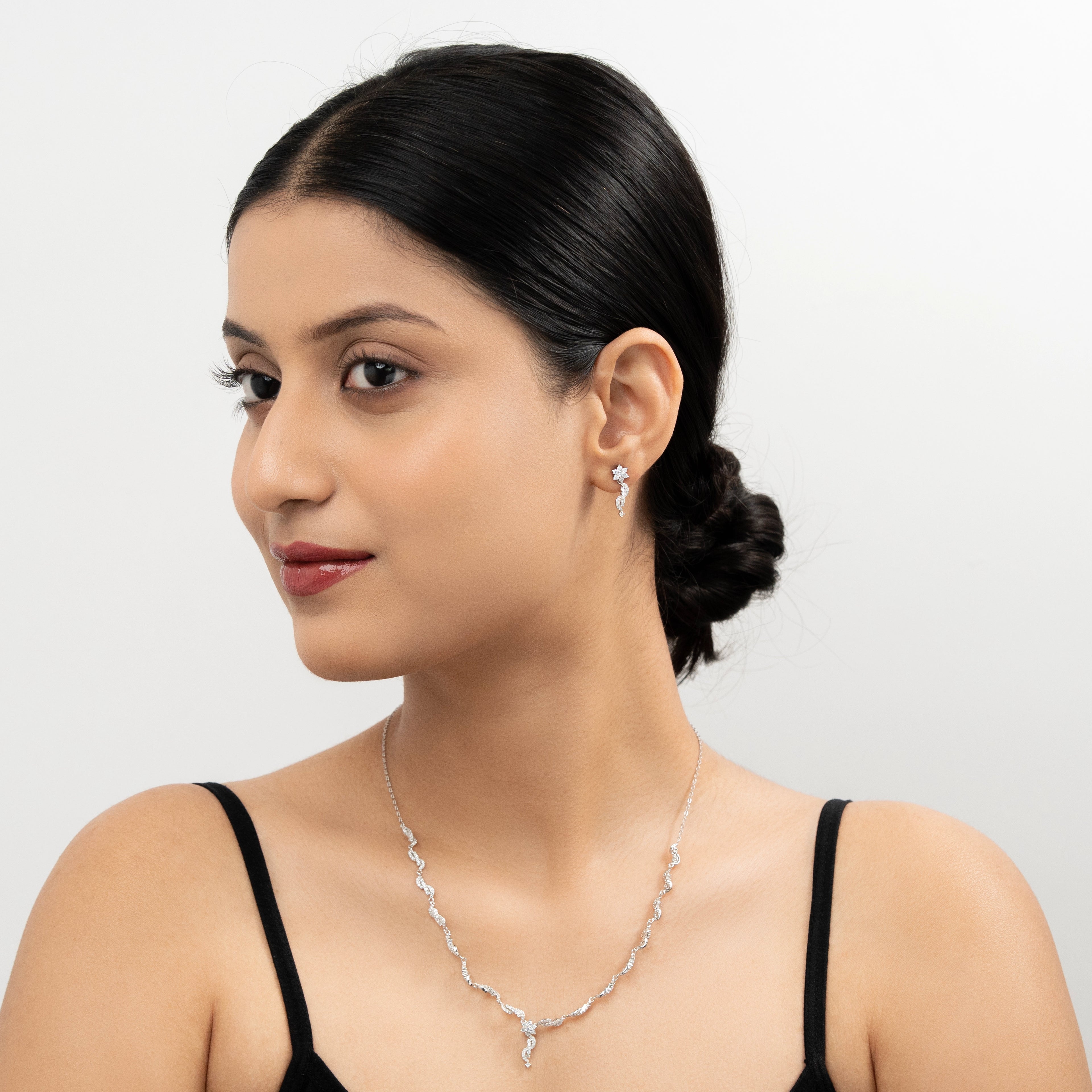 Aarushi Necklace Set