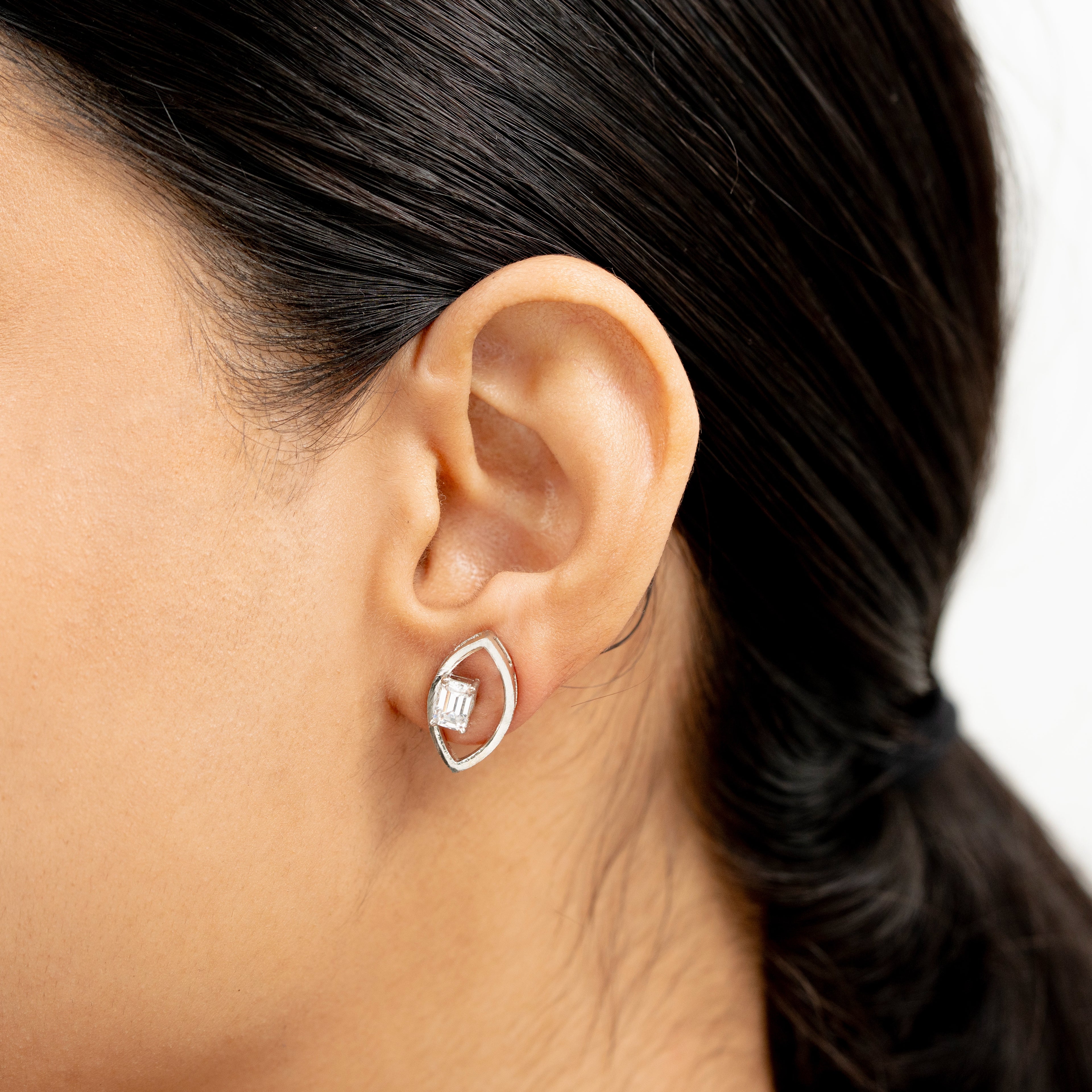 Tejara Chain And Pendant Set