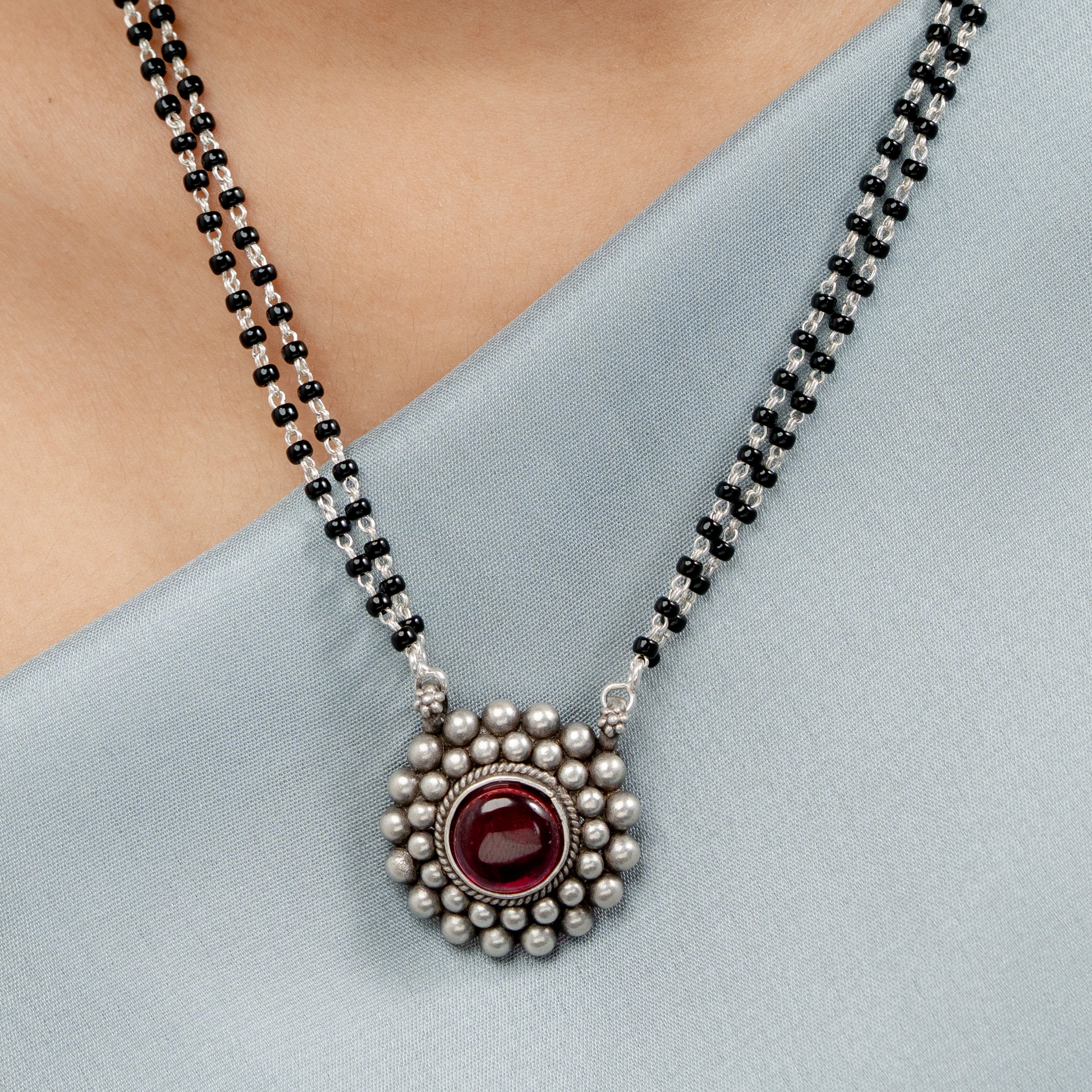 Karavi Mangalsutra