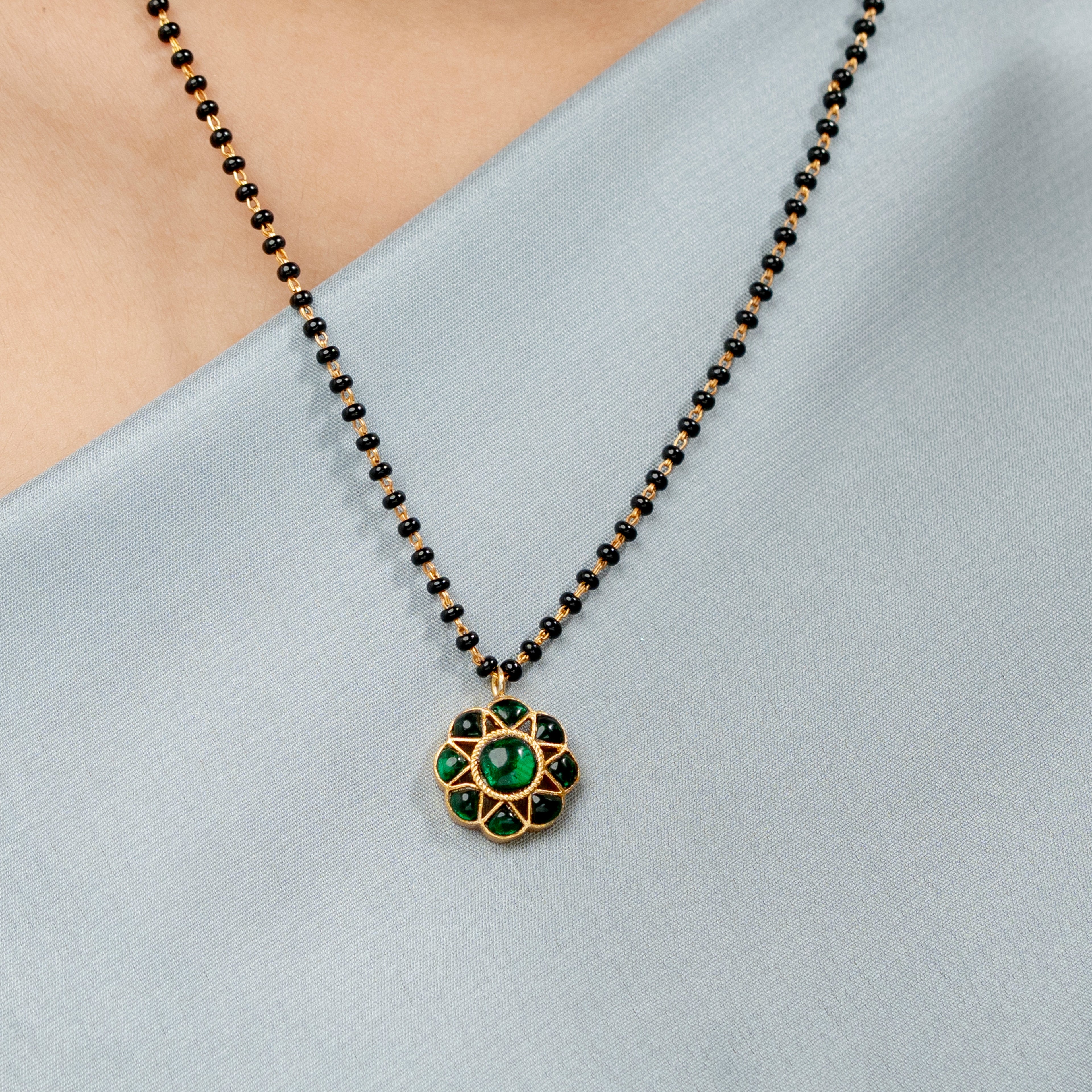 Komalsaa  Mangalsutra Set