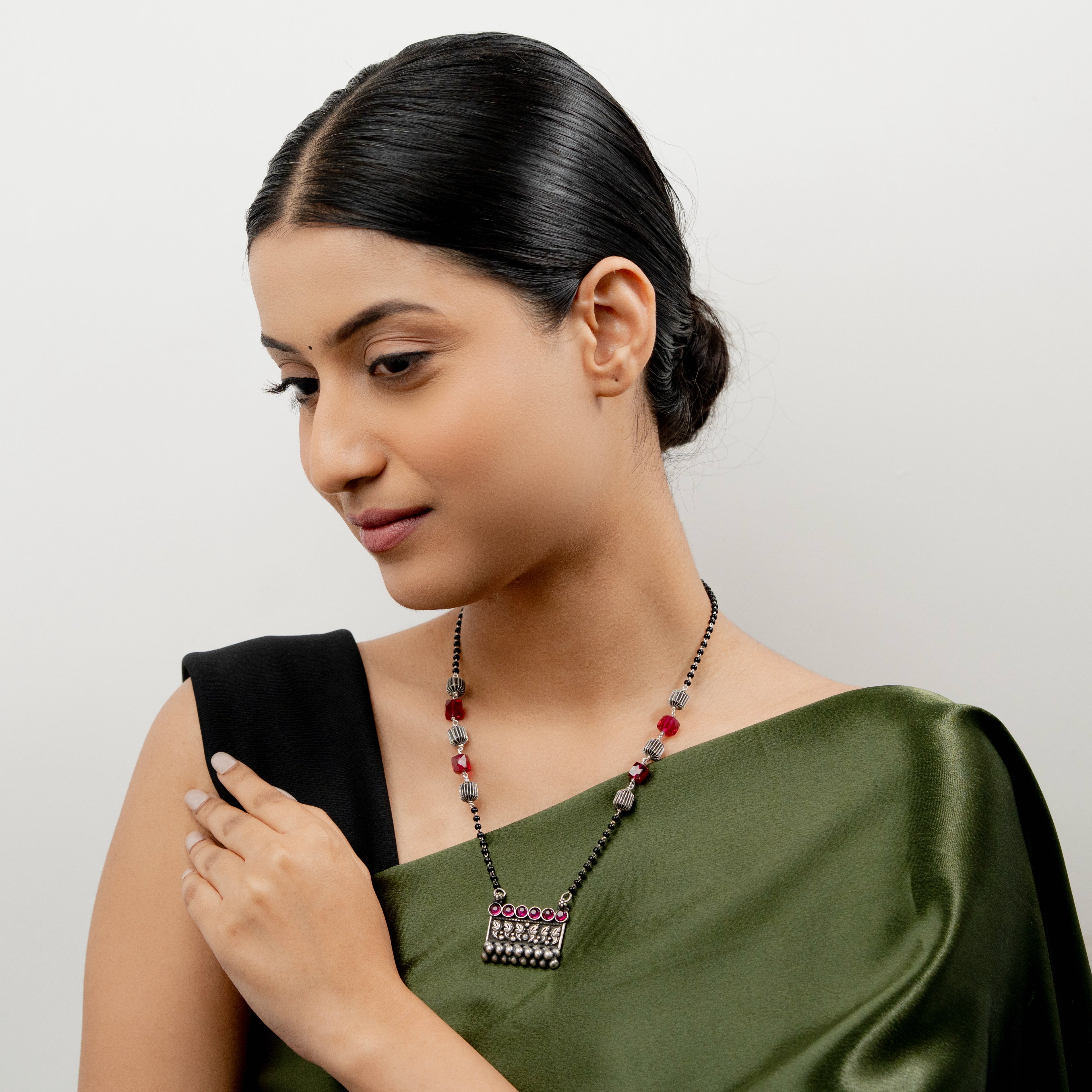 Aabheri Mangalsutra