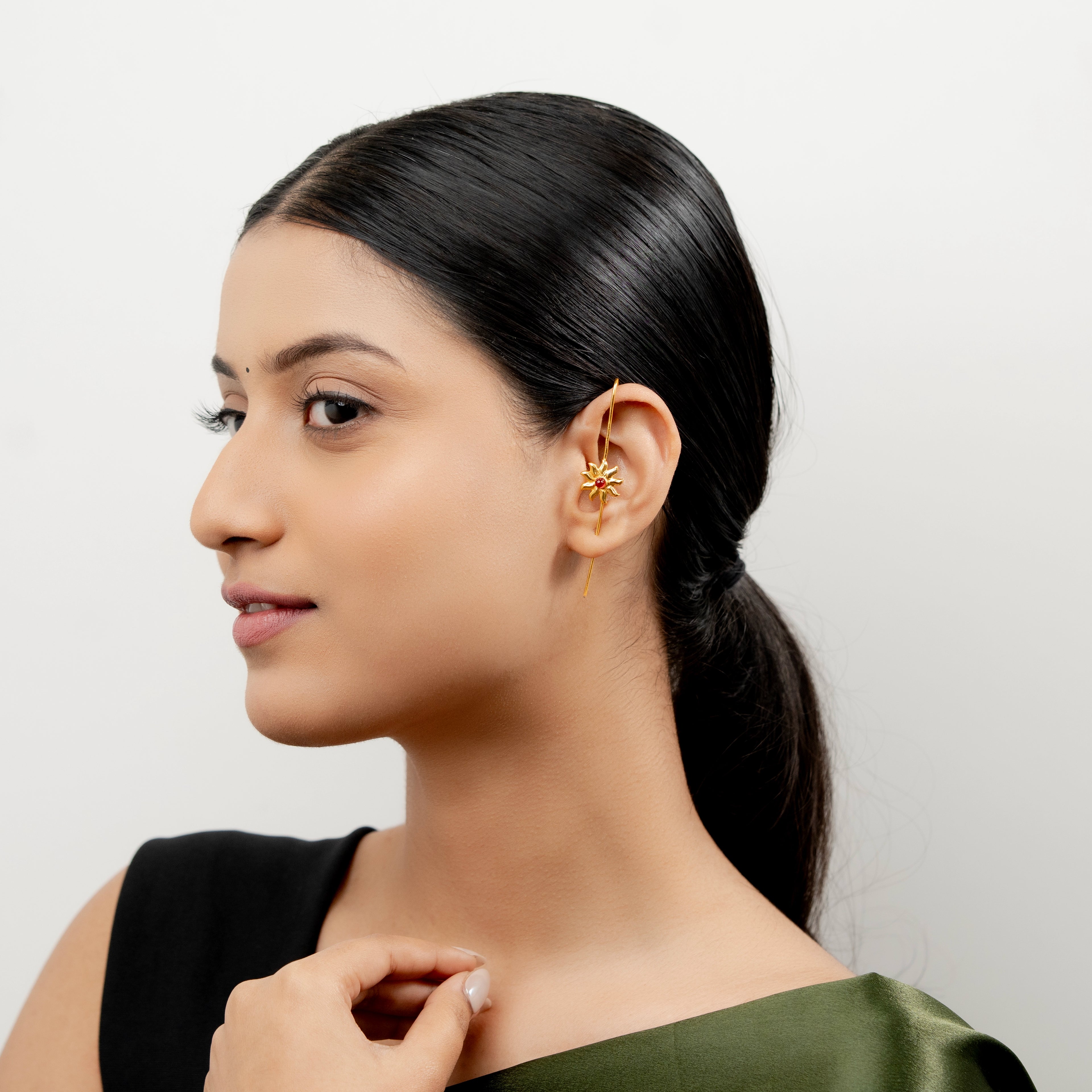 Chaitrani Earcuff