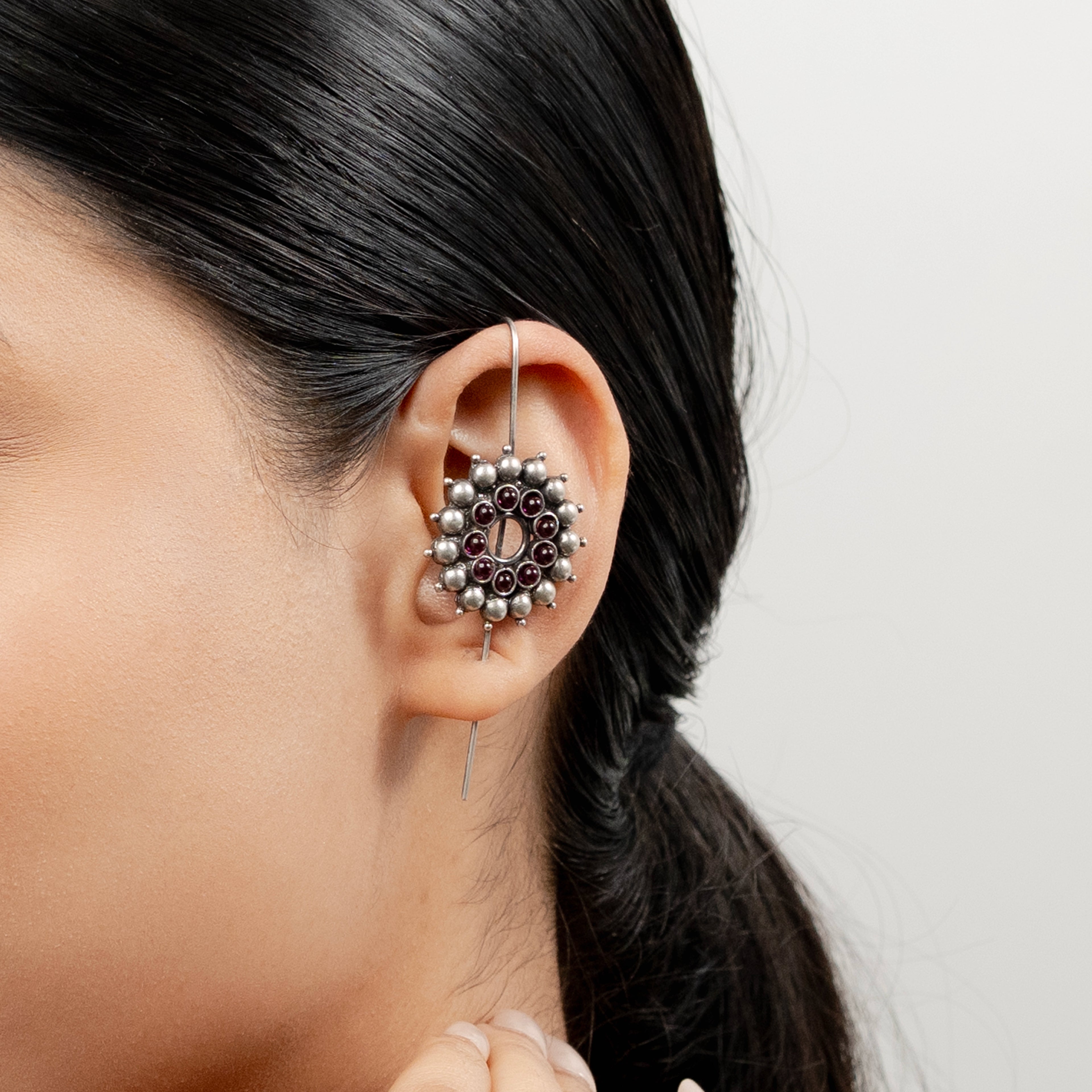 Rupshara Earcuff