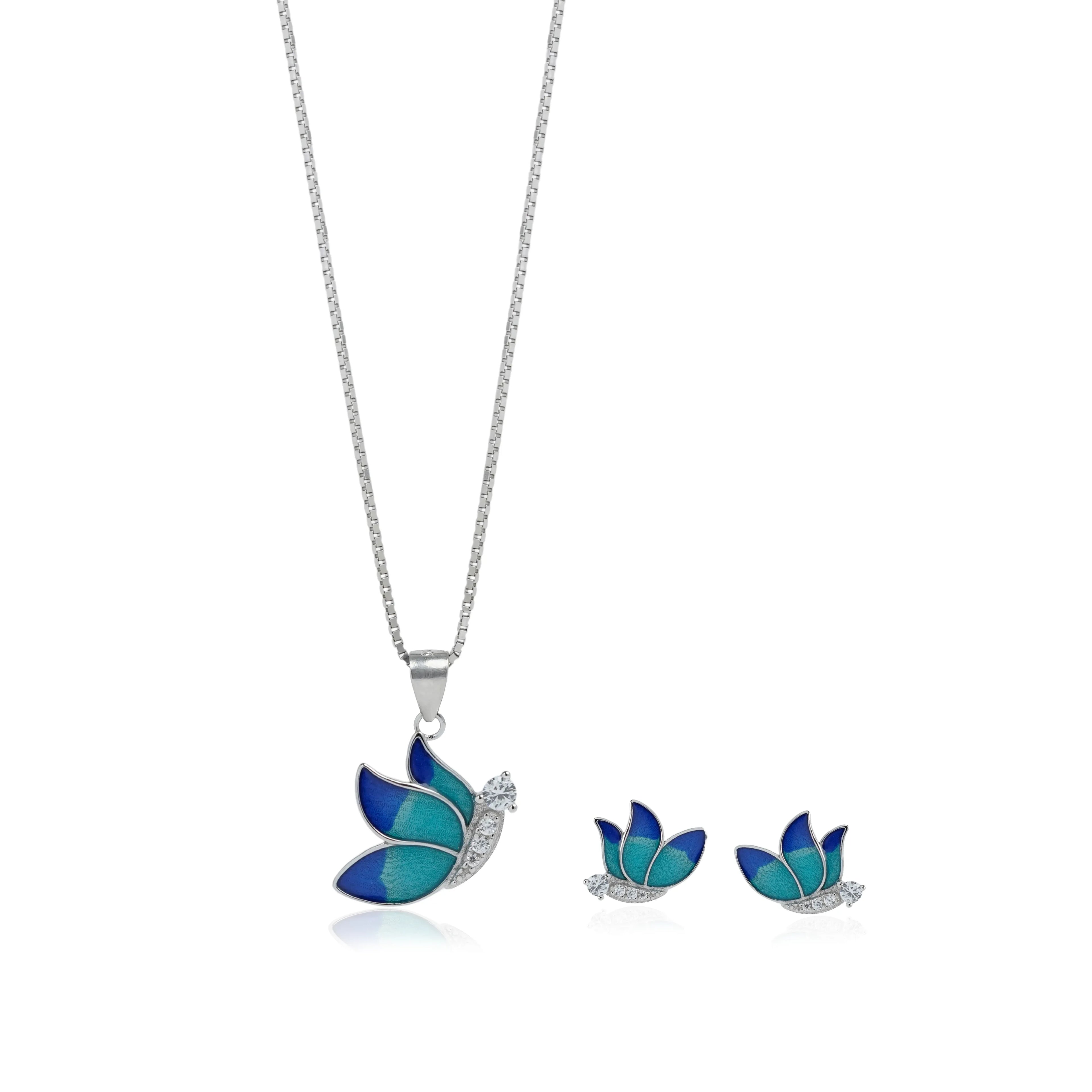Aarunya Pendant Set