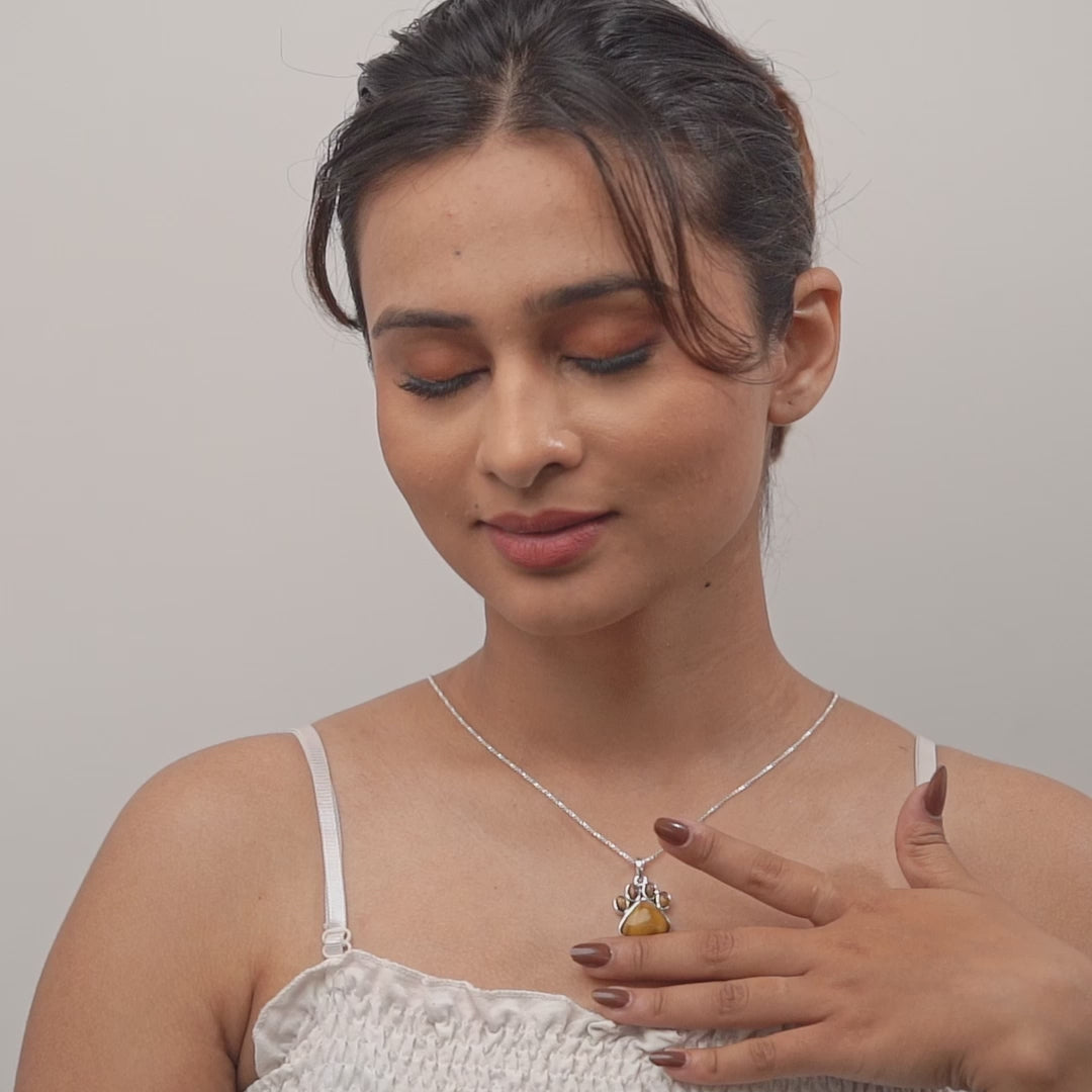Ruvani Pendant