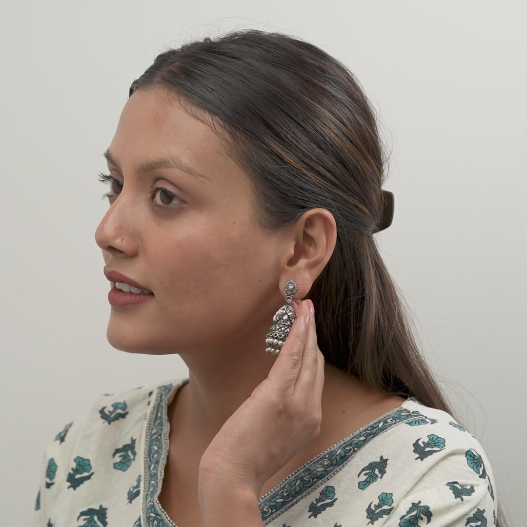 Amara Jhumka