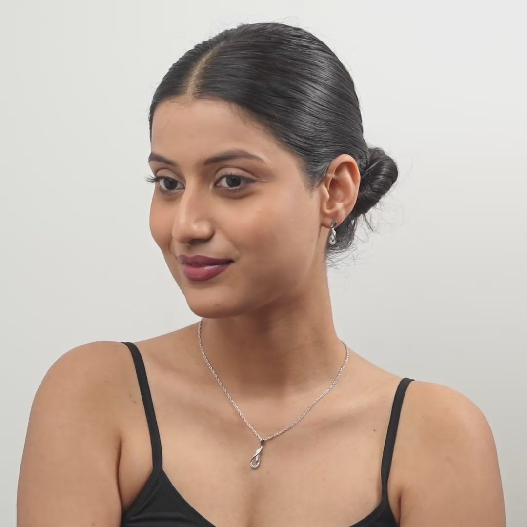 Shubhya Chain And Pendant Set