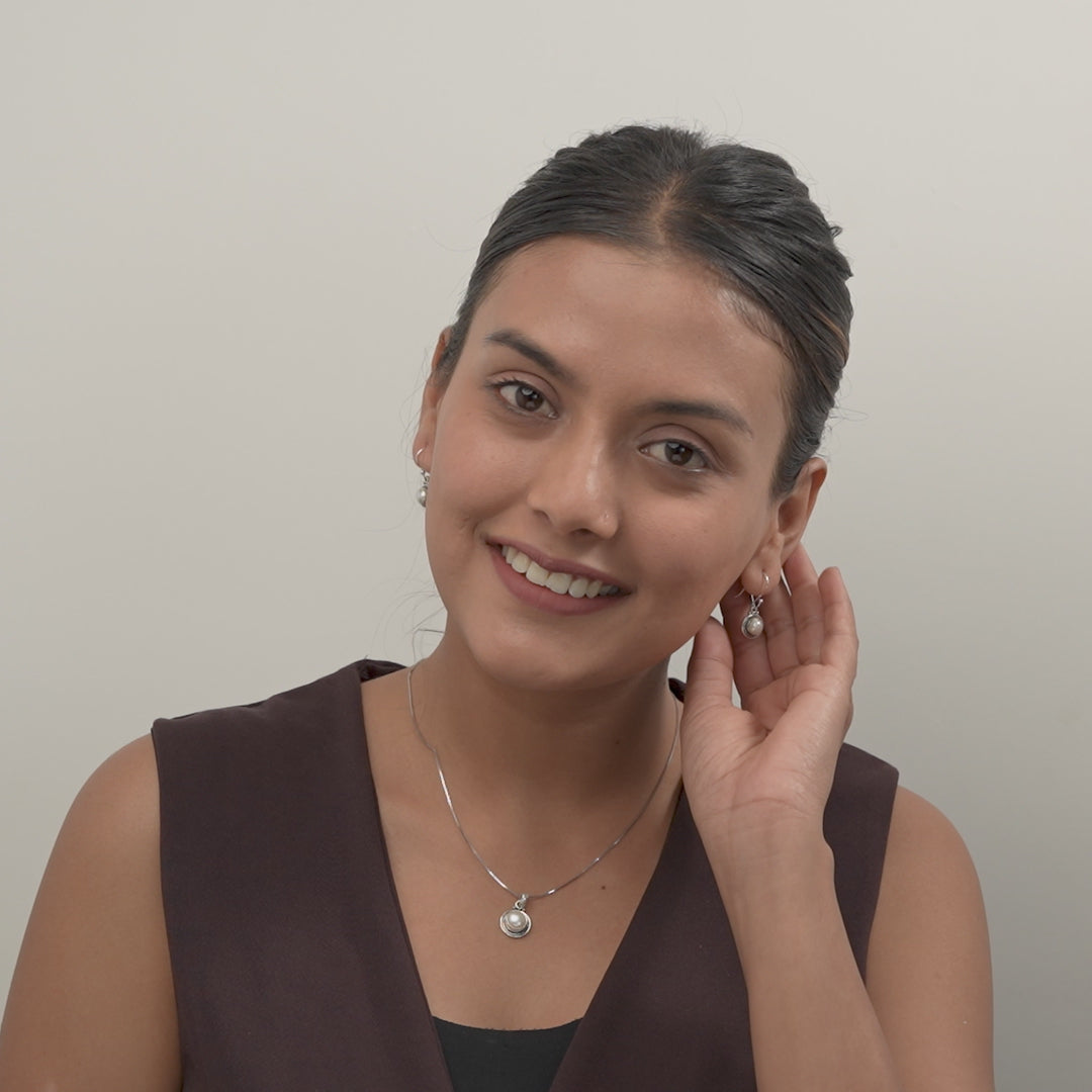 Sajraani Pendant Set