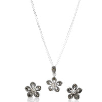 Gunjara Pendant Set